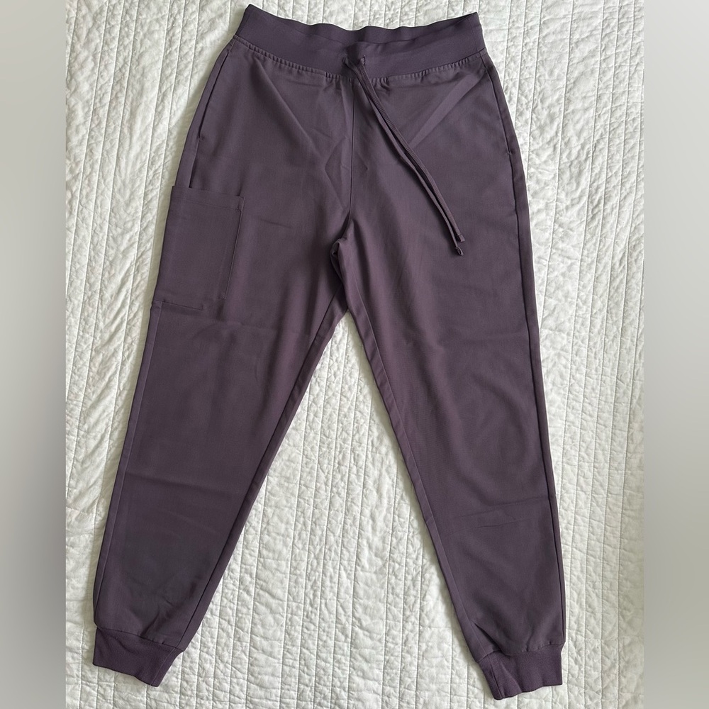 Mandala Heather Purple Jogger Scrubs